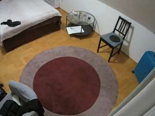 voyeurcam-julmodels-whitebed-5 webcam model