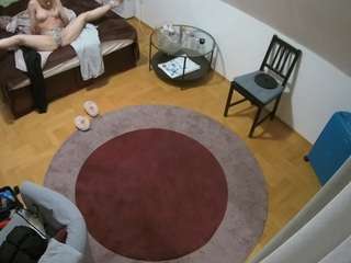voyeurcam-julmodels-whitebed-5