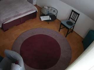 voyeurcam-julmodels-whitebed-5's CamSoda show and profile