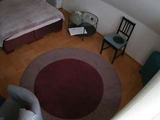 voyeurcam-julmodels-whitebed-5's CamSoda show and profile