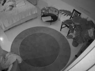 voyeurcam-julmodels-whitebed-5 webcam model