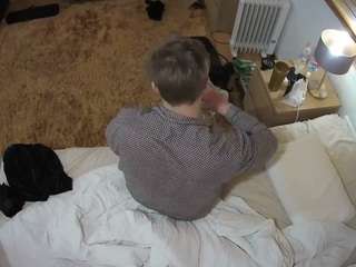 voyeurcam-julmodels-whitebed-5 webcam