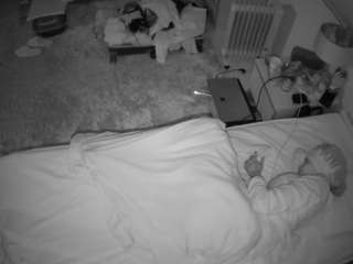 voyeurcam-julmodels-whitebed-5 webcam