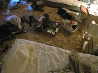 voyeurcam-julmodels-whitebed-5