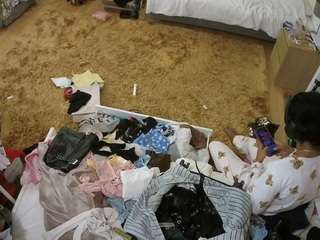 voyeurcam-julmodels-whitebed-5 webcam