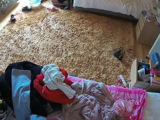 voyeurcam-julmodels-whitebed-5 No drinking live webcam