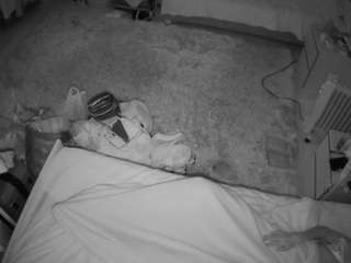 le modèle voyeurcam-julmodels-whitebed-5 est en webcam porno dans un show sur le site camsoda, il possède les tags suivants: flashing,hidden,hidden cam,jerk off,julmodels-house,no drinking,no smoking,sexwebcam,voyeur,hd