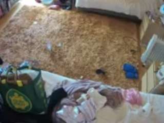 voyeurcam-julmodels-whitebed-5