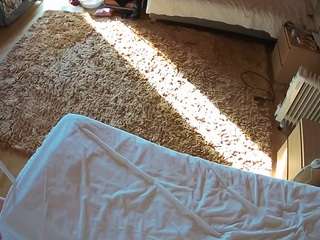 voyeurcam-julmodels-whitebed-5 live cam profile