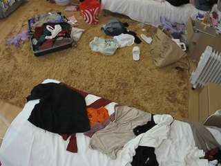 voyeurcam-julmodels-whitebed-5 live cam profile