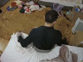 voyeurcam-julmodels-whitebed-5 webcam