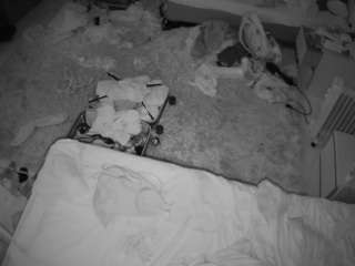 voyeurcam-julmodels-whitebed-5