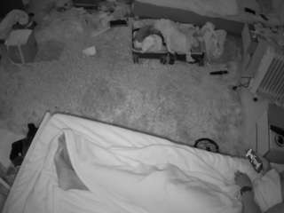โมเดลนี้กำลังถ่ายทอดสดอยู่. voyeurcam-julmodels-whitebed-5