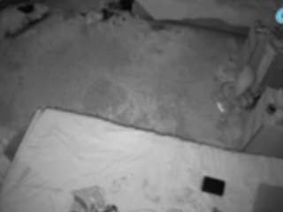 voyeurcam-julmodels-whitebed-5