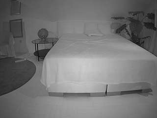 camsoda voyeurcam-julmodels-whitebed-6