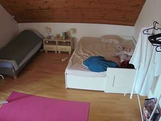 voyeurcam-julmodels-whitebed-6 Amateur Oyeur camsoda