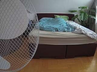 voyeurcam-julmodels-whitebed-6 Live Nude Cam Models camsoda