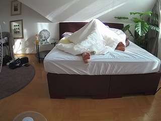 voyeurcam-julmodels-whitebed-6 Spycam Voyeur camsoda