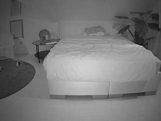 camsoda voyeurcam-julmodels-whitebed-6