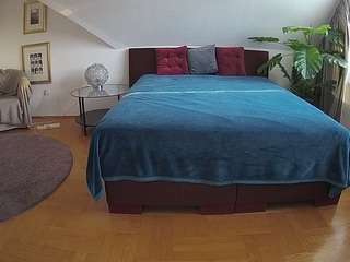 camsoda voyeurcam-julmodels-whitebed-6