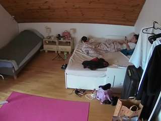 camsoda voyeurcam-julmodels-whitebed-6