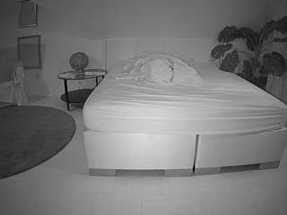 Voyeur House Camarad camsoda voyeurcam-julmodels-whitebed-6