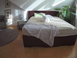 Asia Model Cam camsoda voyeurcam-julmodels-whitebed-6