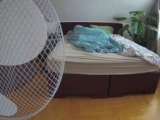 Live Nude Cam Models voyeurcam-julmodels-whitebed-6 camsoda