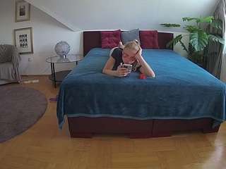 Cam Voyeur Life camsoda voyeurcam-julmodels-whitebed-6