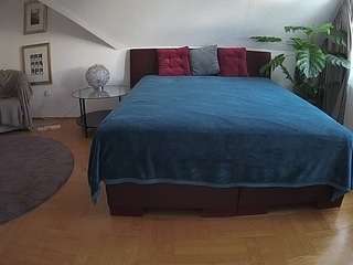 Cam Model Erickalee camsoda voyeurcam-julmodels-whitebed-6