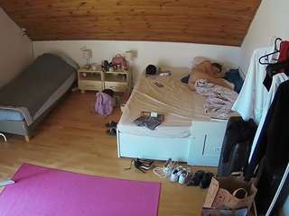 Voyeur Website camsoda voyeurcam-julmodels-whitebed-6