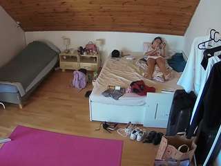 African Cam Models camsoda voyeurcam-julmodels-whitebed-6