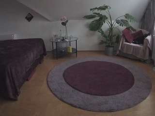 voyeurcam-julmodels-whitebed-6 Modèle Webcam Profil