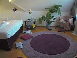 voyeurcam-julmodels-whitebed-6 Live Webcam on CamSoda