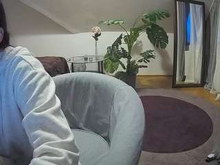 voyeurcam-julmodels-whitebed-6