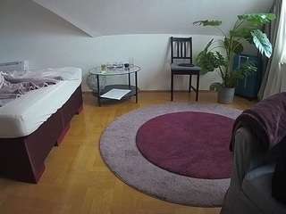 Julmodels Bedroom-A 2 live webcam on Soda Cams