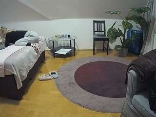 voyeurcam-julmodels-whitebed-6 Moan live webcam