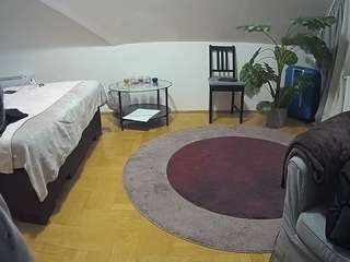 voyeurcam-julmodels-whitebed-6 Voyeur live webcam