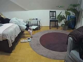 voyeurcam-julmodels-whitebed-6 Pov live webcam