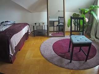 voyeurcam-julmodels-whitebed-6 webcam model