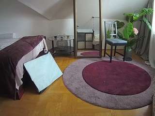 voyeurcam-julmodels-whitebed-6