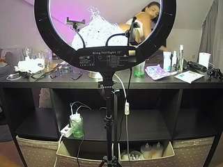 voyeurcam-julmodels-whitebed-6