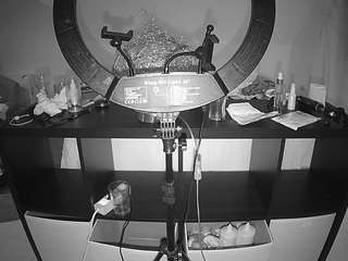 voyeurcam-julmodels-whitebed-6