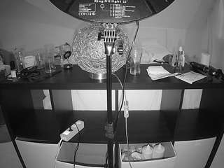 voyeurcam-julmodels-whitebed-6