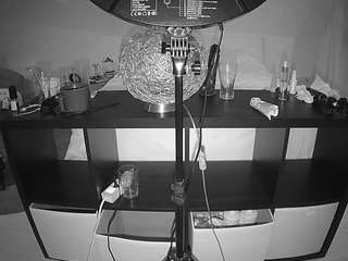 voyeurcam-julmodels-whitebed-6