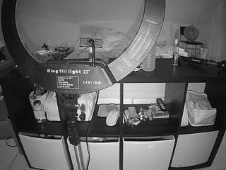 voyeurcam-julmodels-whitebed-6