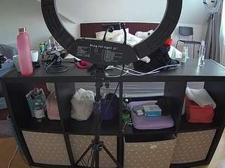 voyeurcam-julmodels-whitebed-6 webcam model