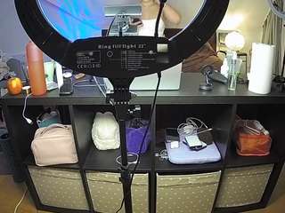 voyeurcam-julmodels-whitebed-6