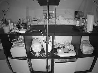 voyeurcam-julmodels-whitebed-6