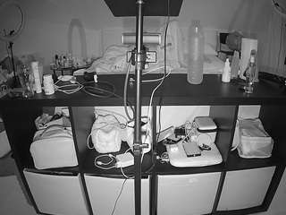 voyeurcam-julmodels-whitebed-6 live cam profile